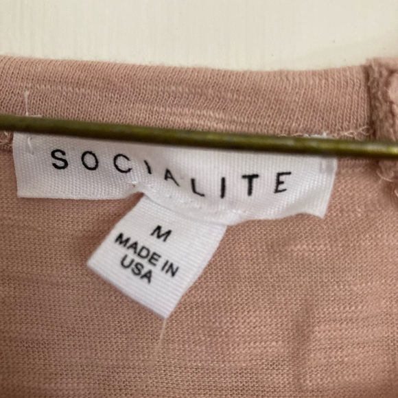 Top - Picture 2 of 3